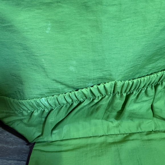 Petunia Pickle Bottom Boxy Backpack, Green Floral, Vintage, Shoulder Strap - Picture 9 of 16